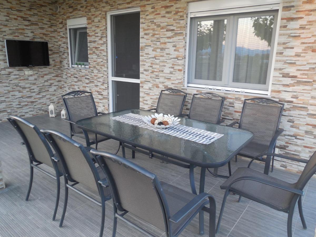 Costa Petra - Luxury Seaside Cottage With Garden - Vacation House For Families In Greece Néa Meságkala Eksteriør bilde